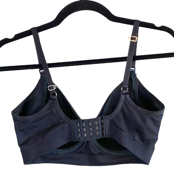 🎓 A Pea In the Pod Nursing Bra Black - Picture 3 of 8